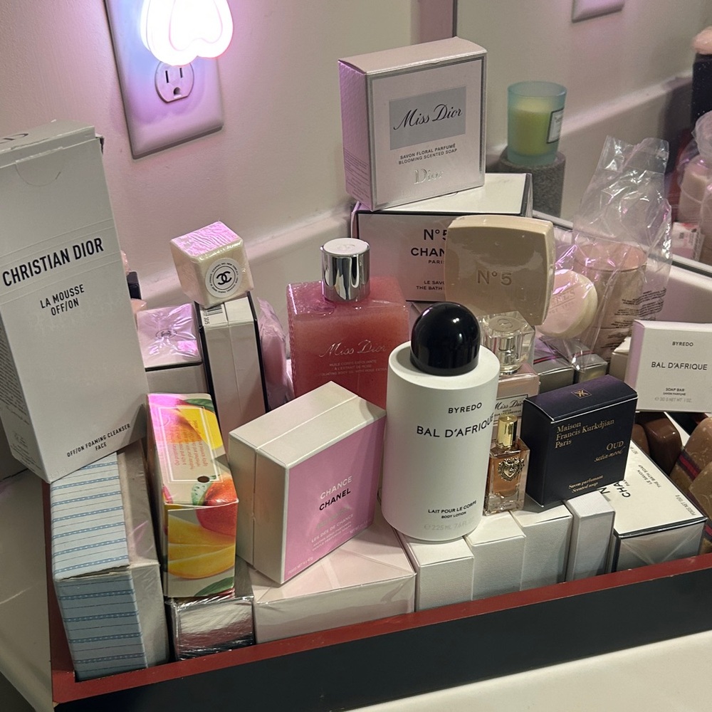 Lux Soaps and bath ware👀🥳🥳❌❌